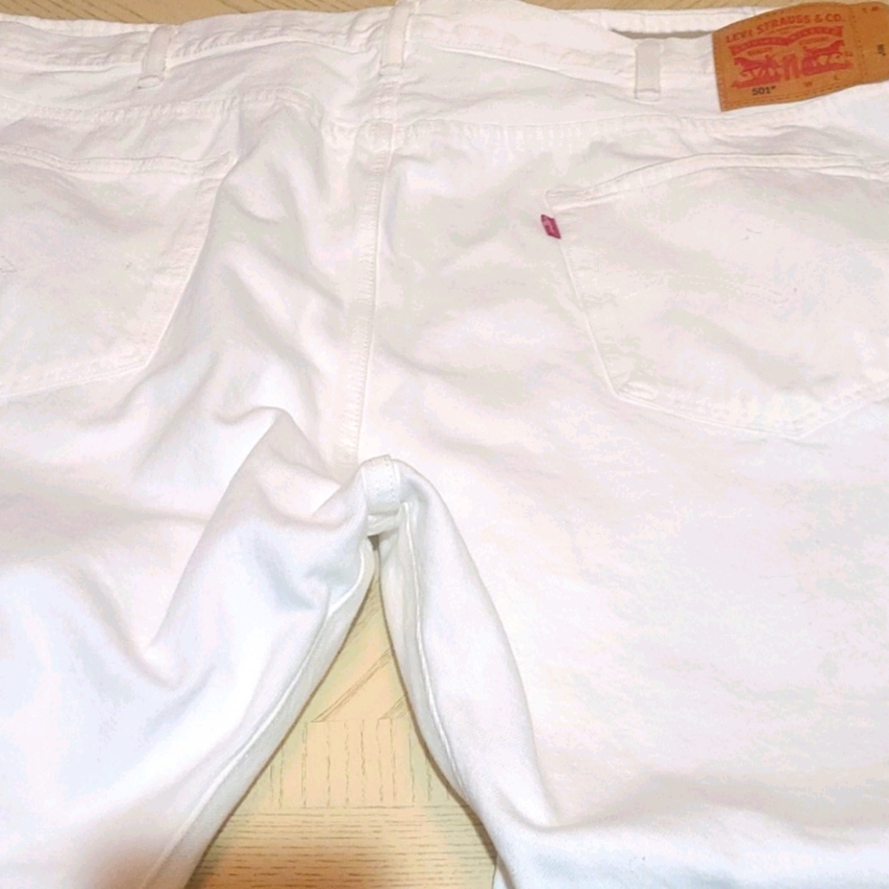 Levis men jeans
